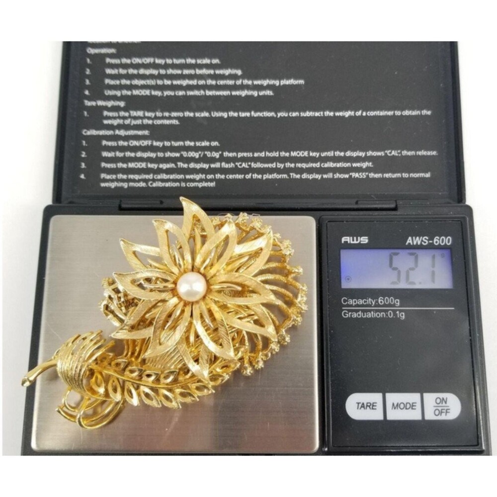 Vintage Lisner Gold-Tone Faux Pearl Floral Costume Brooch Assortment 52.1g - Picture 7 of 7